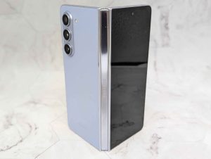 Samsung Galaxy Z Fold5 256GB Mobile Phone - BP367786