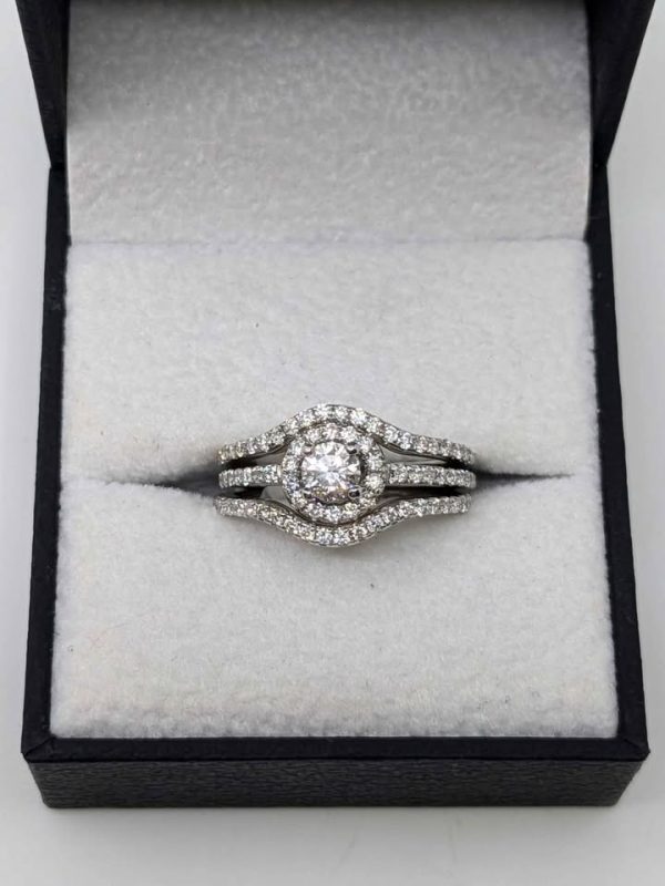 18ct White Gold Bridal Set - BL259772 - Image 15