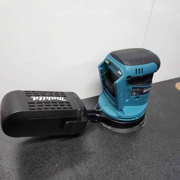 MAKITA ORBIT SANDER #GN365865 - Image 8