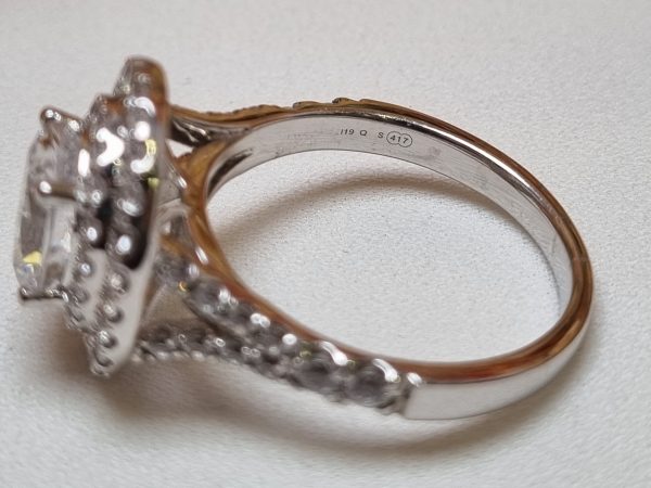 9ct White Gold Diamond Halo Ring TW367448 - Image 7