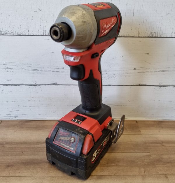 Milwaukee 18V Impact Driver TW365155 - Image 7