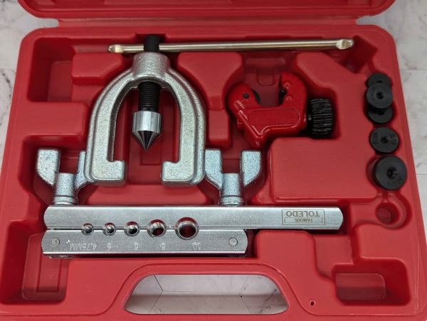 Toledo 8 Pce Double Lap Flaring Tool w/ Tube Cutter - BP366171 - Image 3