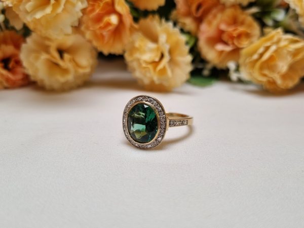 9ct Green Stone Halo Ring TW367191 - Image 6