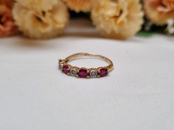 9ct Yellow Gold Diamond and Red Stone Ring TW361776 - Image 6