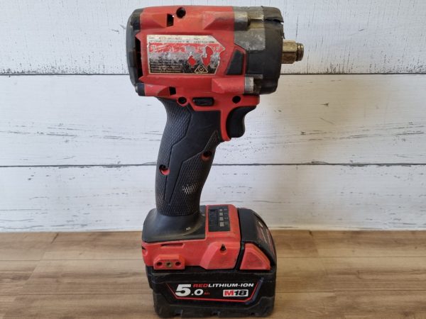 Milwaukee 18V Impact Wrench TW363083 - Image 6