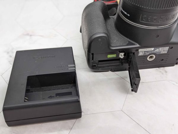 Canon EOS 200D II DSLR Camera w/ 18-55mm Lens - BP356383 - Image 8