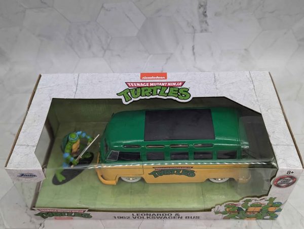 Jada TMNT Leonardo & 1962 Volkswagen Bus Collectable Model Car - BP367258 - Image 4