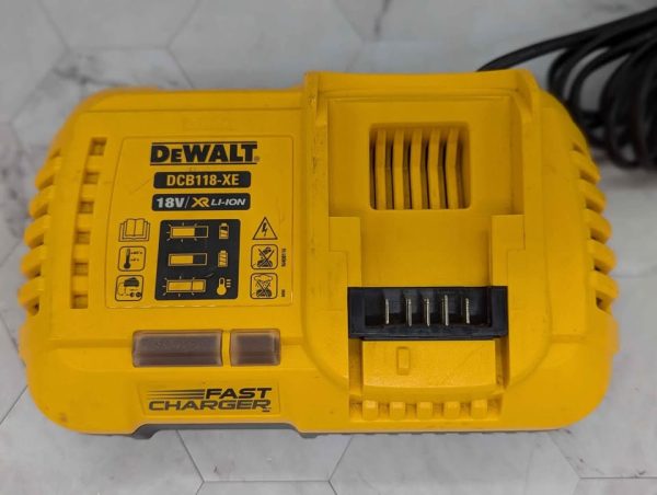 DeWalt 18V Fast Charger (DCB118) - BP366867 - Image 2