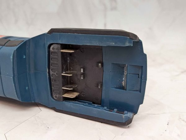 Bosch 18V Brushless Multi-Tool Skin-Only (GOP18V-28) - BP364617 - Image 8