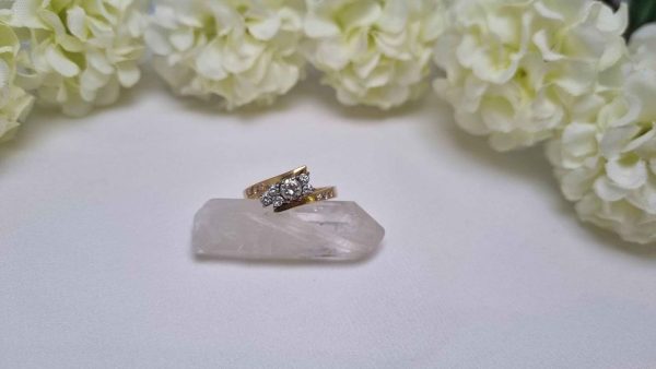 18ct Yellow Gold Diamond Bypass Ring TW309774 - Image 28