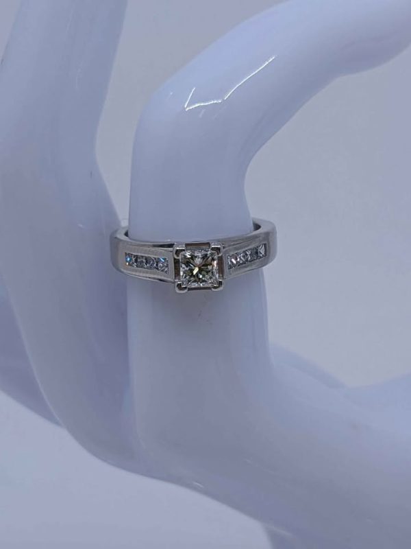 Ladies 18ct White Gold Ring - BL277097 - Image 14