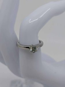 Ladies 18ct White Gold Diamond Solitaire Ring - BL244867