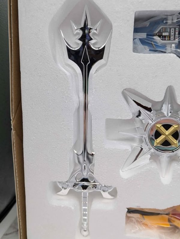 Toynami Voltron Defender of The Universe 30th Anniversary Collector's Set - BP367872 - Image 3