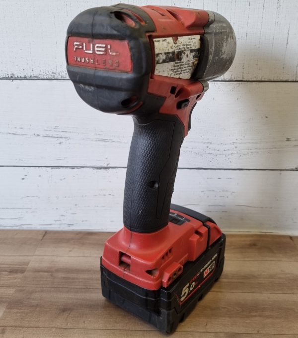 Milwaukee 18V Impact Wrench TW364044 - Image 4