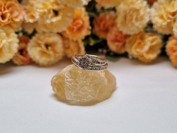 9ct White Gold Diamond Bridal Set TW365692