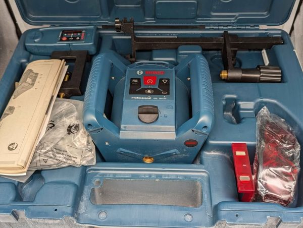 Bosch Professional 240m Self-Levelling Laser Level (GRL240HV) - BP365477 - Image 2