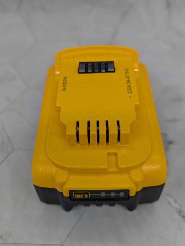 DeWalt 18V XR 5.0Ah Battery - BP363697 - Image 3