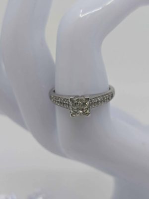 Ladies 9ct White Gold Diamond Engagement Ring - BL308945