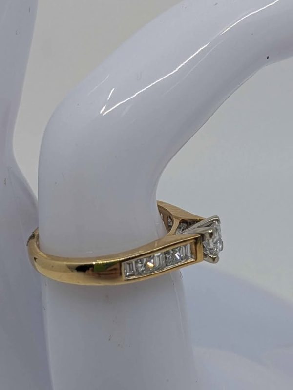 Ladies 18ct Yellow Gold Diamond Wedding Ring - BL274295 - Image 7
