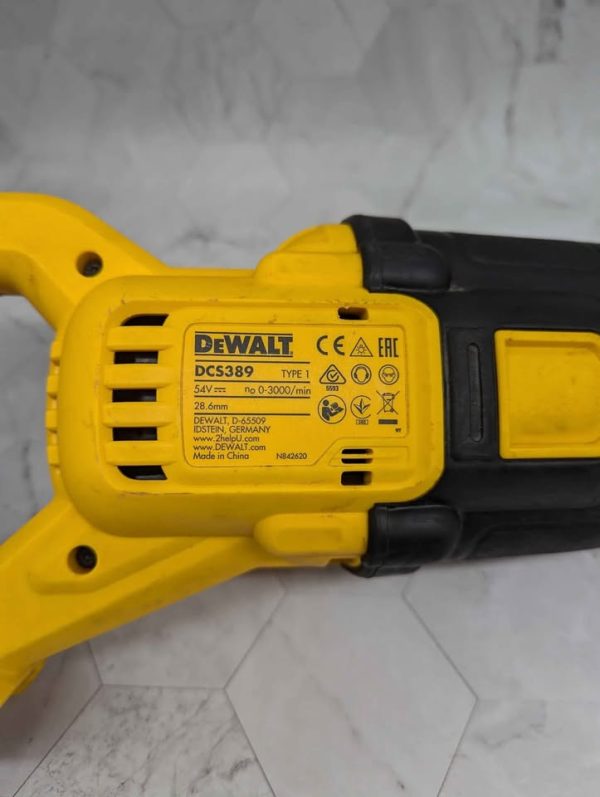 DeWalt 54V FlexVolt Reciprocating Saw Skin-only (DCS389) - BP367171 - Image 4