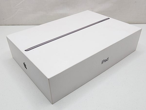 Apple iPad 7th Gen Wifi + Cellular 128GB w/ Charger - IP369297 - Image 3