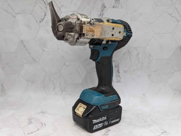 Makita 18V Drill With Shear Kit & 5Ah Battery - BP364216