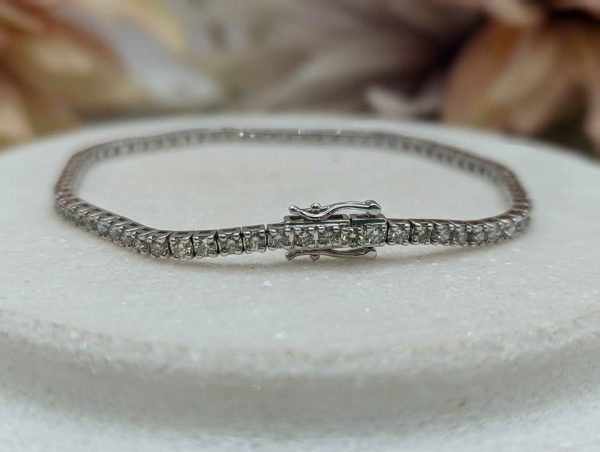 Ladies 9CT White Gold Diamond Tennis Bracelet (8.0gms) - BP366443 - Image 2
