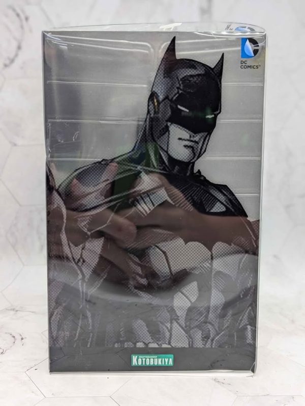 Kotobukiya Batman 1/10 Pre-Painted ArtFX+ Figure - BP368402 - Image 4