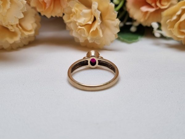 9ct Yellow Gold Red Stone Solitaire Ring TW371052 - Image 8