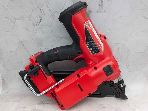 Milwaukee 18V FUEL 30°-34° Framing Nailer Skin-Only (M18FFN) - BP368238 - Image 4