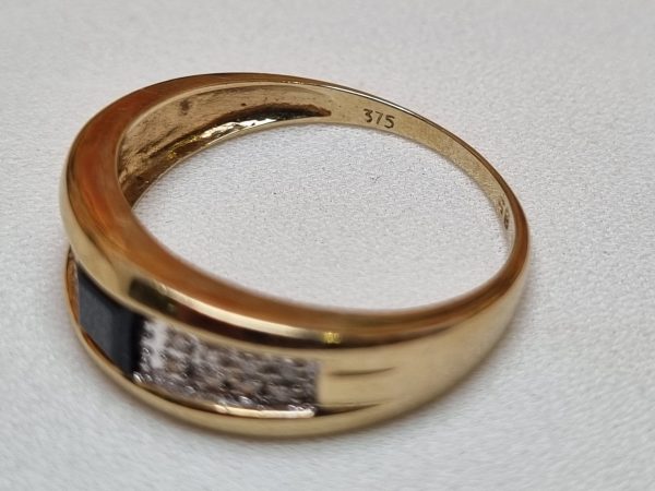 9ct Yellow Gold Blue Stone Dress Ring TW368715 - Image 8