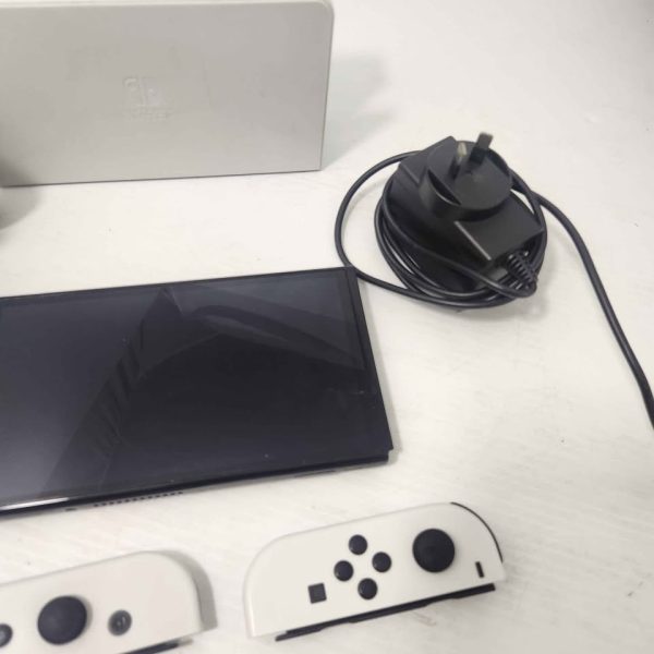 NINTENDO SWITCH OLED CONSOLE #GN360978 - Image 4