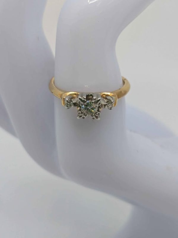 Ladies 18ct Yellow Gold Three Stone Diamond Engagement Ring - BL284860 - Image 4