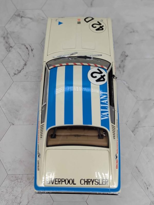 Classic Carlectables 1:18 1971 Bathurst Works Entry E38 R/T Charger Model Car - BP365193 - Image 9