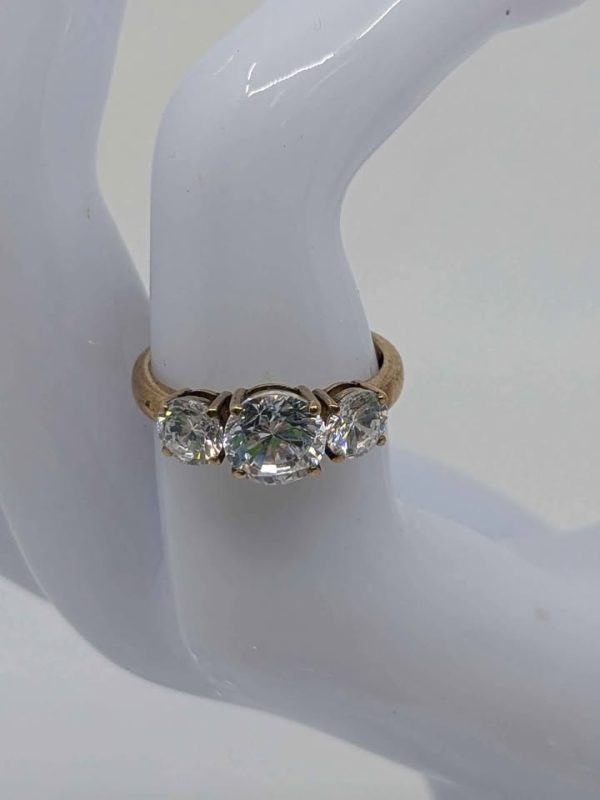 Ladies 9ct Yellow Gold Three Stone Engagement Ring - BL228469