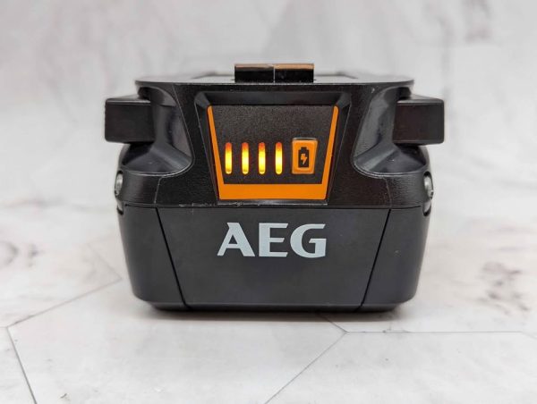 AEG 18V 4Ah Battery - BP365315 - Image 5