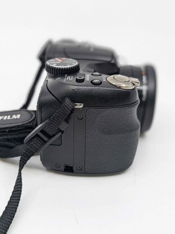 FujiFilm Digital Camera - BL365670 - Image 9