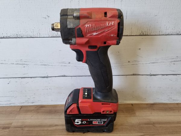 Milwaukee 18V Impact Wrench TW363083 - Image 5