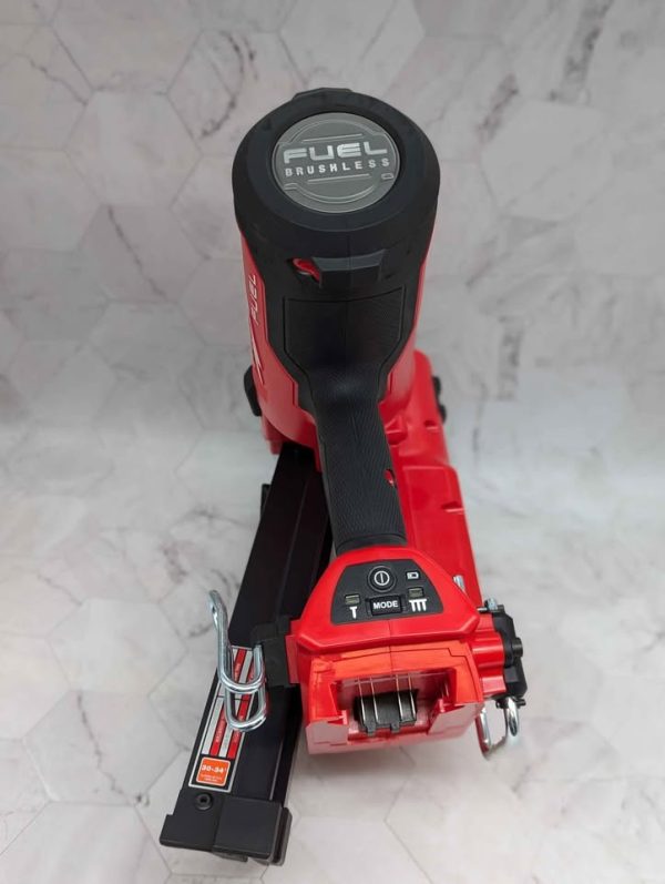 Milwaukee 18V FUEL 30°-34° Framing Nailer Skin-Only (M18FFN) - BP368238 - Image 3