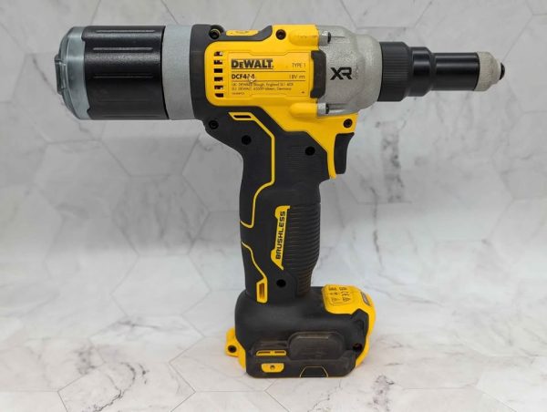DeWalt 18V 6.4mm Brushless Rivet Tool Skin-Only (DCF414) - BP367273 - Image 3