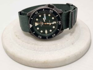 MENS SEIKO WATCH #GN369037