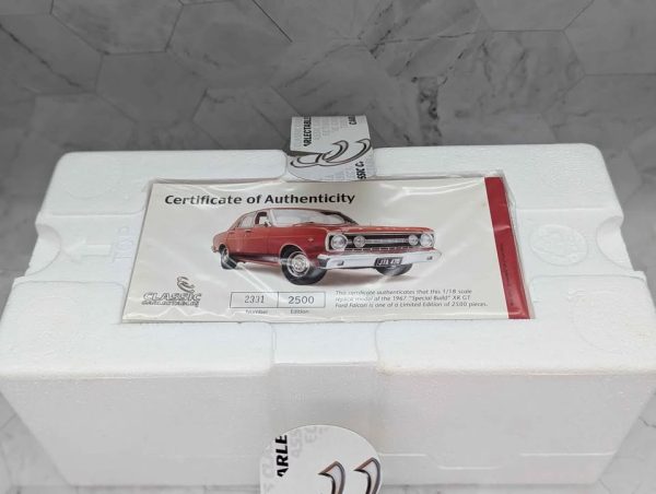 Classic Carlectables 1:18 1967 Special Build XR GT Ford Falcon Model Car - BP365198 - Image 4