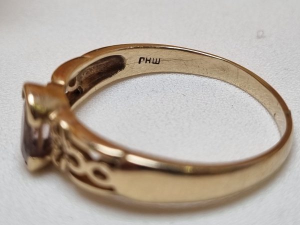 9ct Yellow Gold Patterned Solitaire Ring TW367216 - Image 8