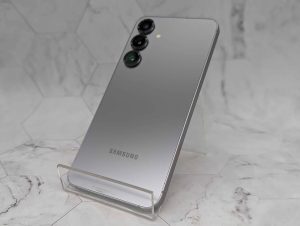 Samsung Galaxy S25+ 256GB Mobile Phone (SM-S936B) - BP367001
