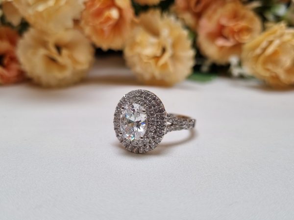 9ct White Gold Diamond Halo Ring TW367448 - Image 6