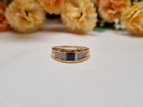 9ct Yellow Gold Blue Stone Dress Ring TW368715 - Image 7