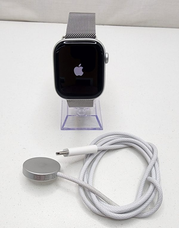 Apple Watch Series 10 Aluminum LTE 42mm w/ Charger -IP365153 - Image 9