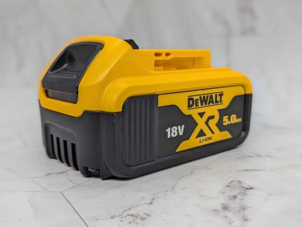 DeWalt 18V XR 5.0Ah Battery - BP363697