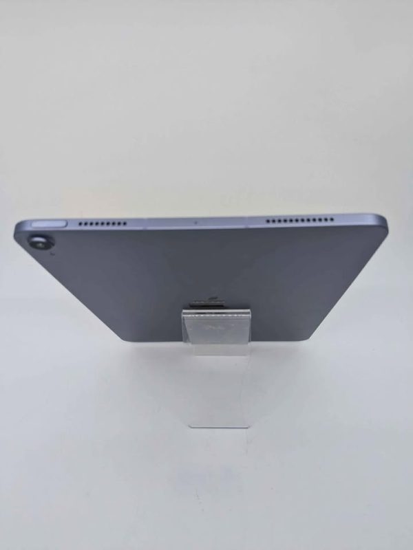 iPad Air (5th Gen) - BL355384 - Image 9
