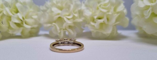 9ct Yellow Gold Diamond Trilogy Ring TW314534 - Image 23